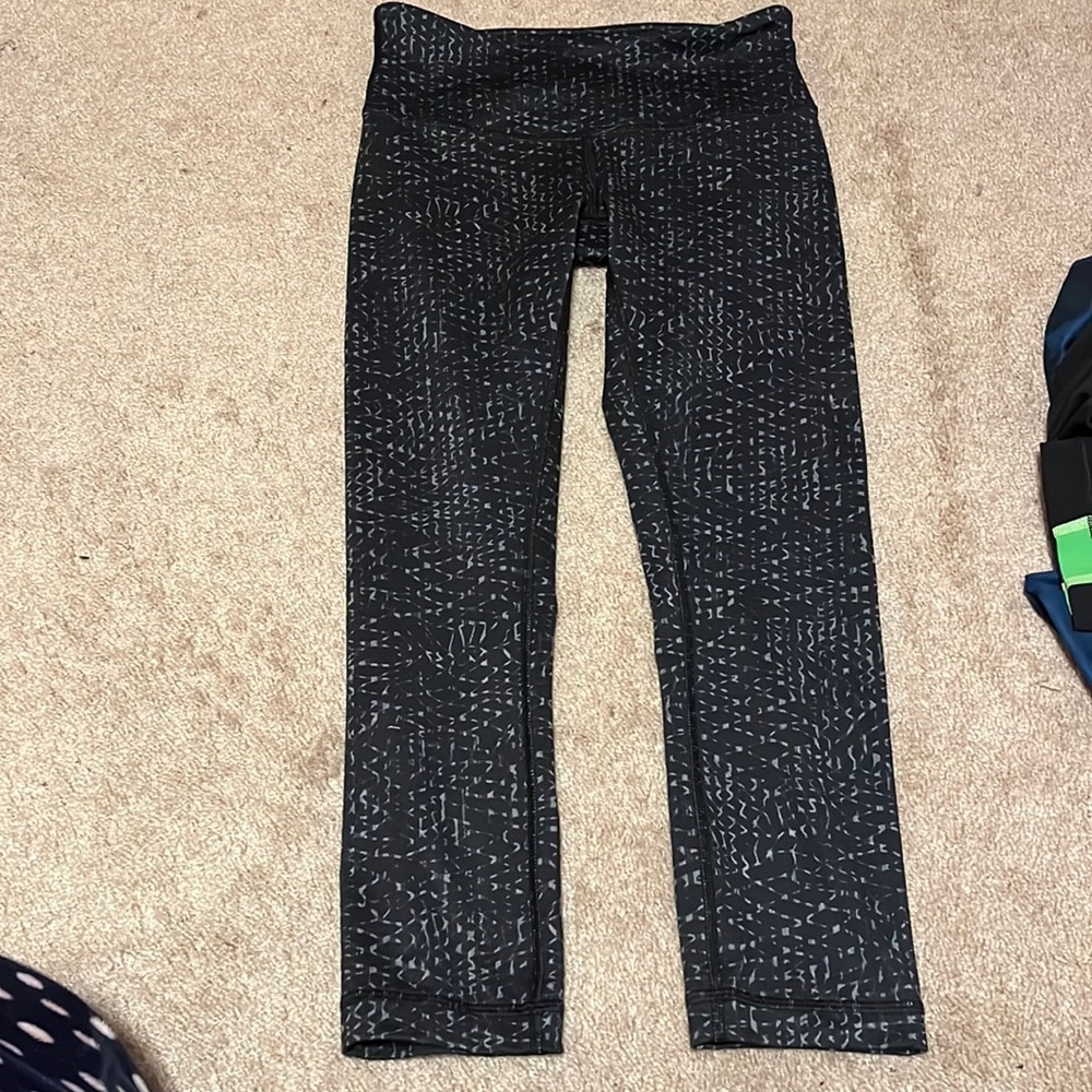 Lululemon low rise 21 inch leggings